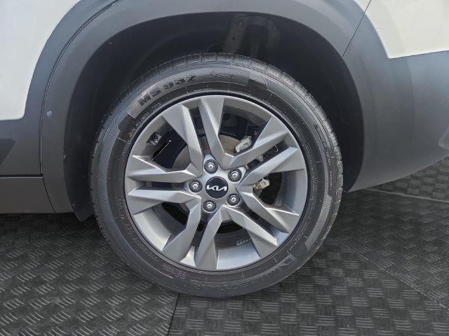 Used 2023 Kia Seltos S FWD image 33