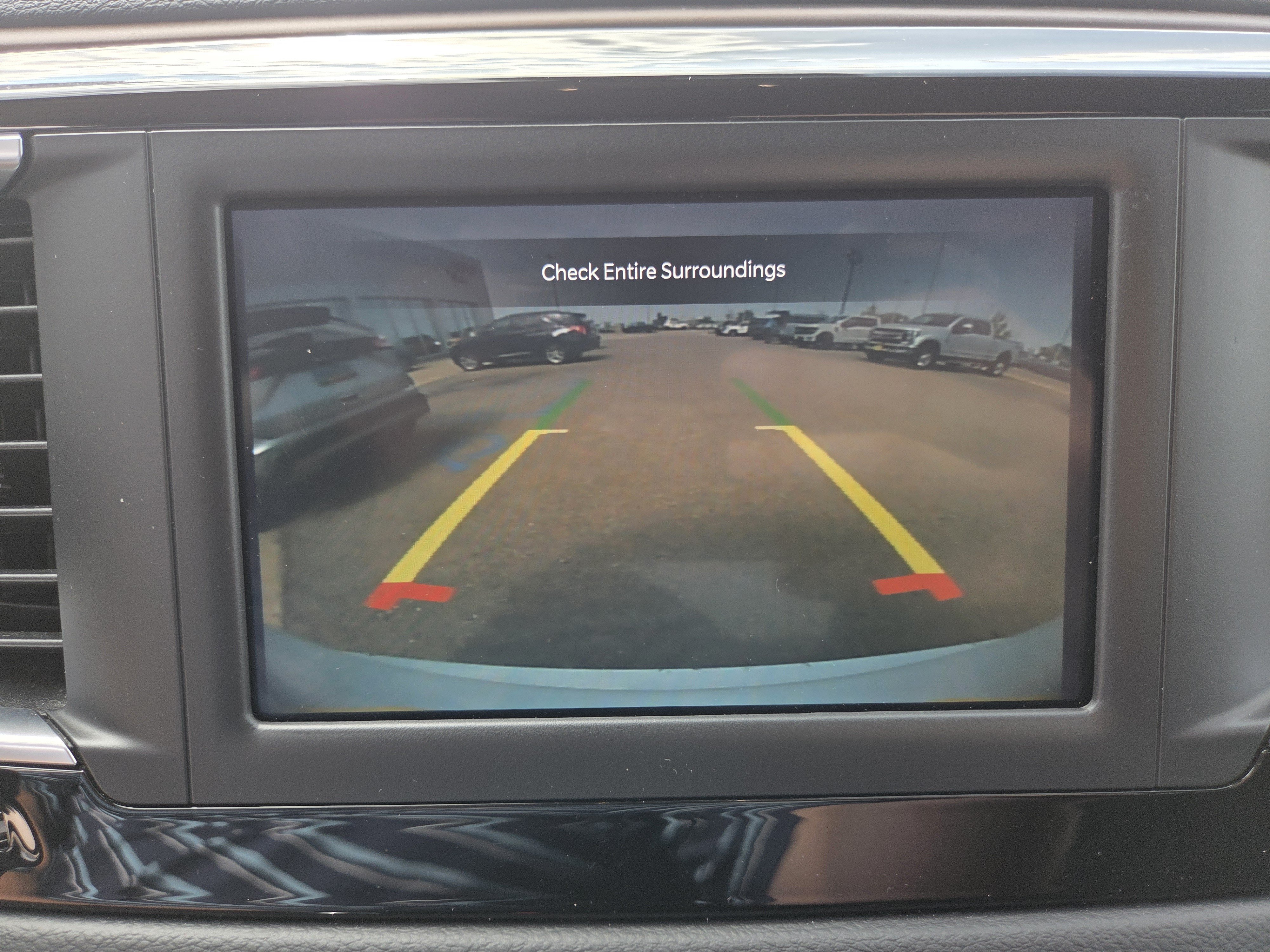 Used 2024 Chrysler Voyager LX FWD image 19