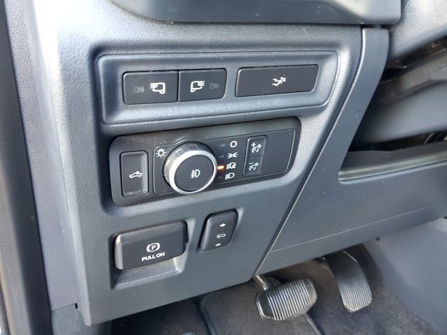 Certified 2022 Ford F150 Lariat w/ Trailer Tow Package image 19