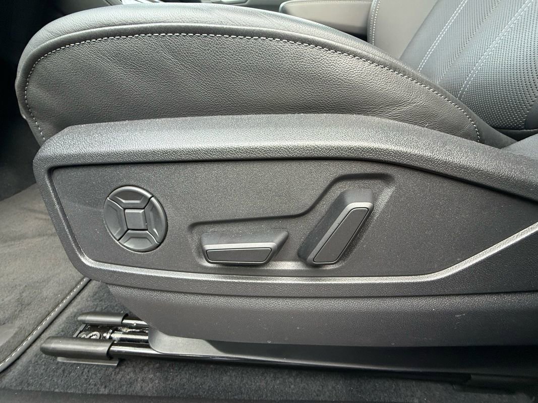 Used 2025 Audi Q5 Premium Plus w/ Premium Plus image 27