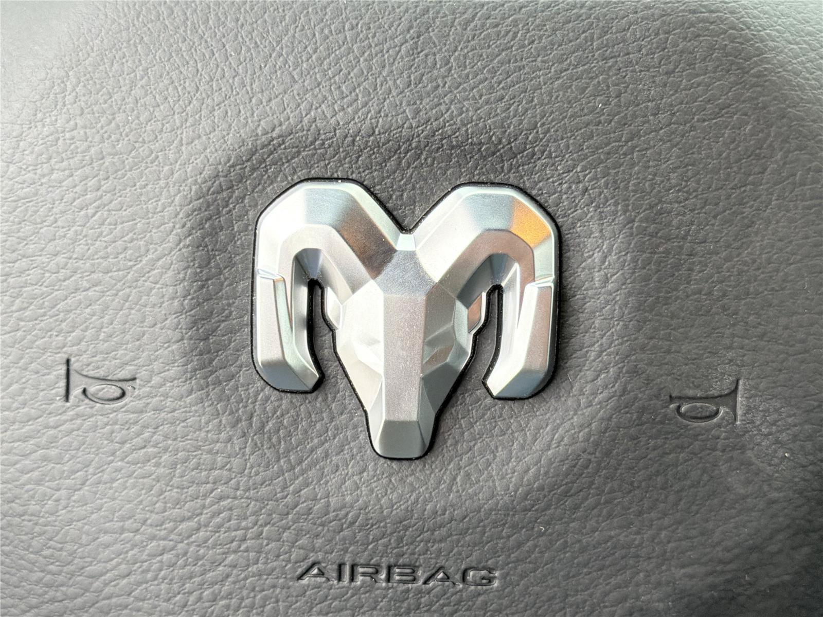 New 2026 RAM 1500 Warlock AWD/4WD image 23