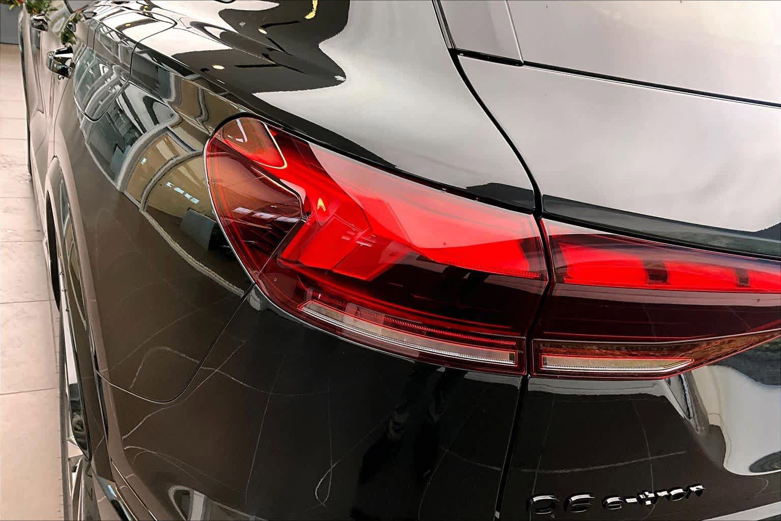 New 2027 Audi Q6 e-tron Premium AWD/4WD image 14