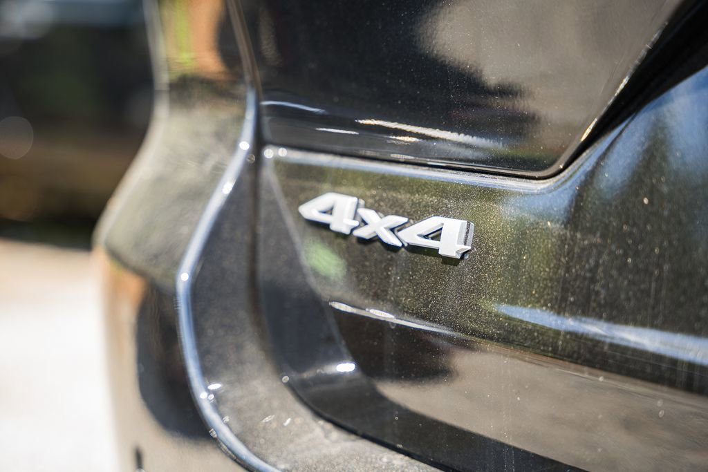 New 2025 Jeep Grand Cherokee Laredo X w/ Luxury Tech Group I image 9