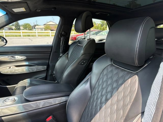 Used 2022 Genesis GV70 3.5T Sport w/ Sport Advanced Package AWD/4WD image 16