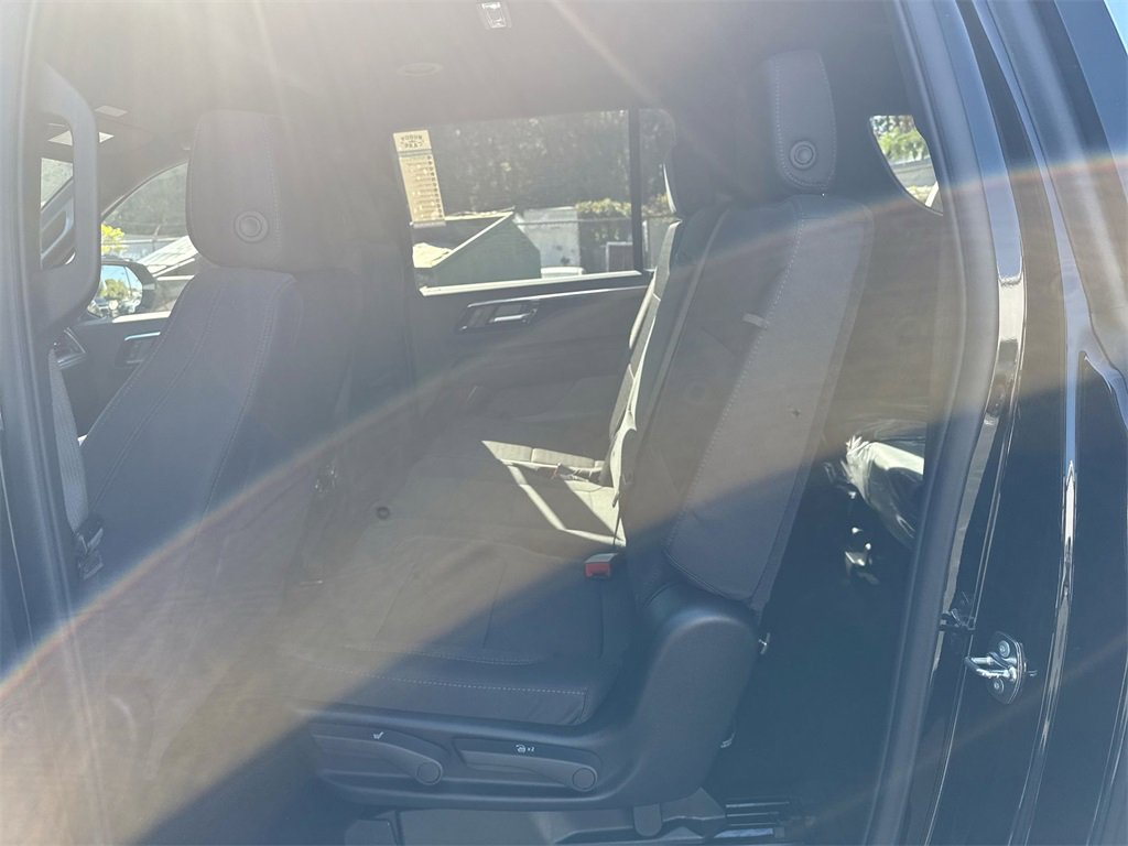 New 2026 Chevrolet Suburban LS image 29
