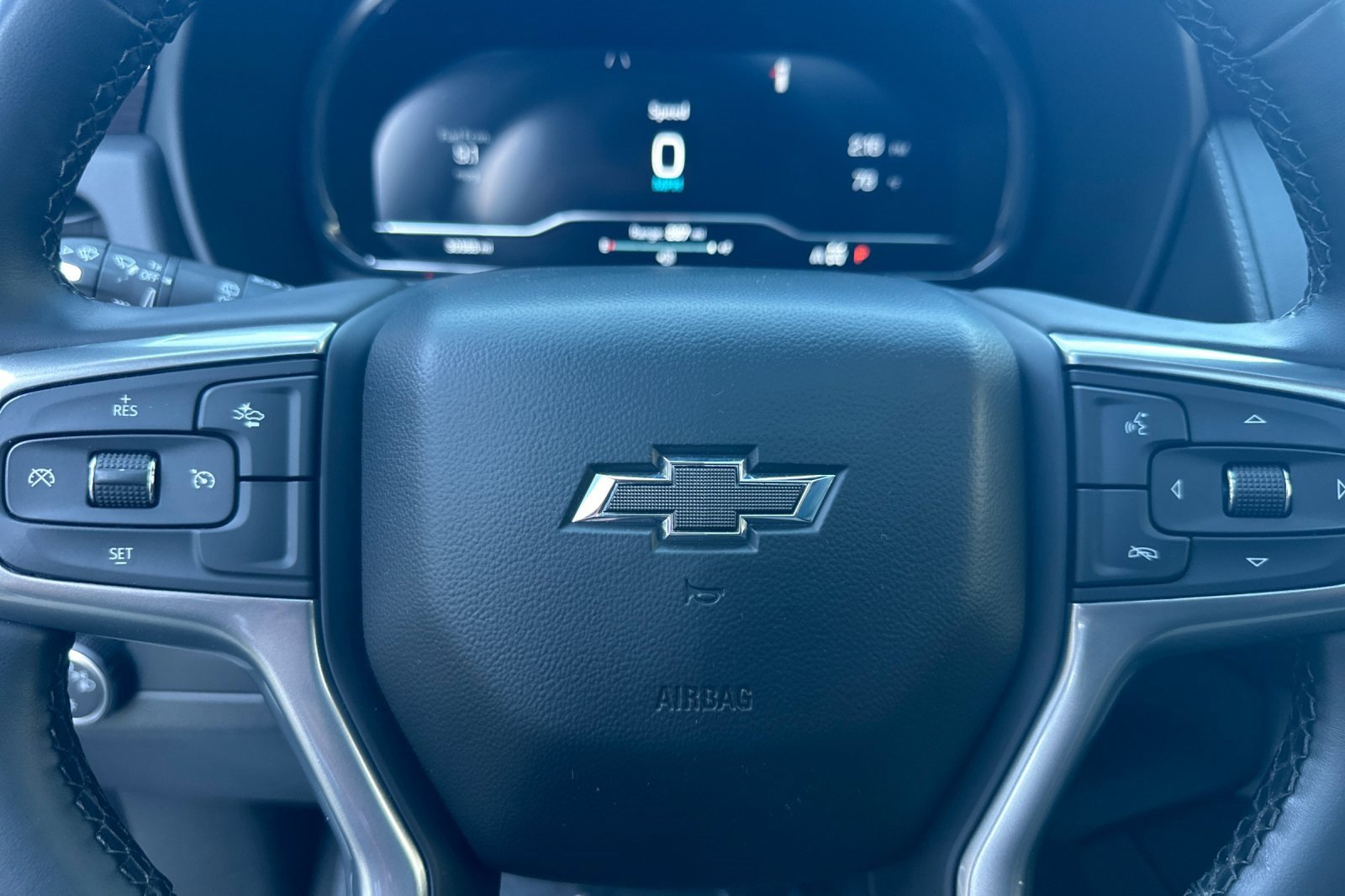 Used 2024 Chevrolet Suburban Z71 image 36