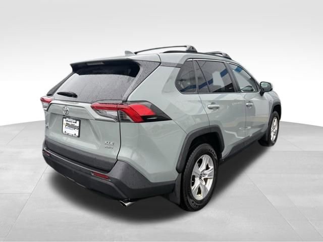 Used 2021 Toyota RAV4 XLE w/ Convenience Package image 12