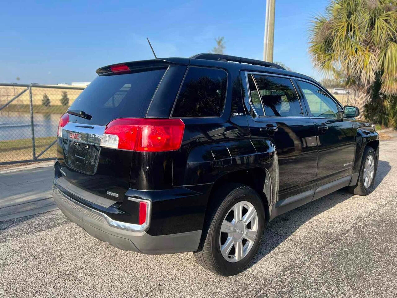 Used 2016 GMC Terrain SLE w/ Convenience Package image 6