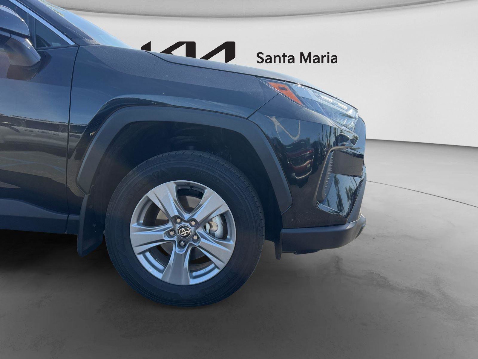 Used 2025 Toyota RAV4 XLE w/ Convenience Package AWD/4WD image 2