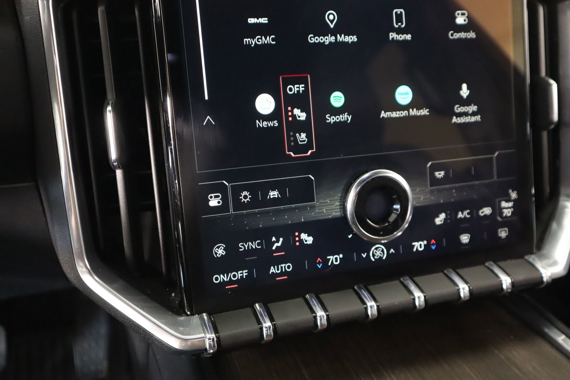 Used 2025 GMC Acadia Denali w/ LPO, Floor Liner Package image 7