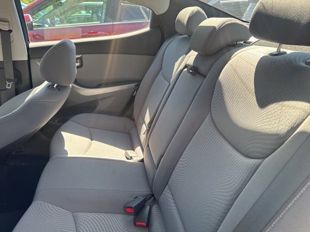 Used 2016 Hyundai Elantra SE FWD image 13