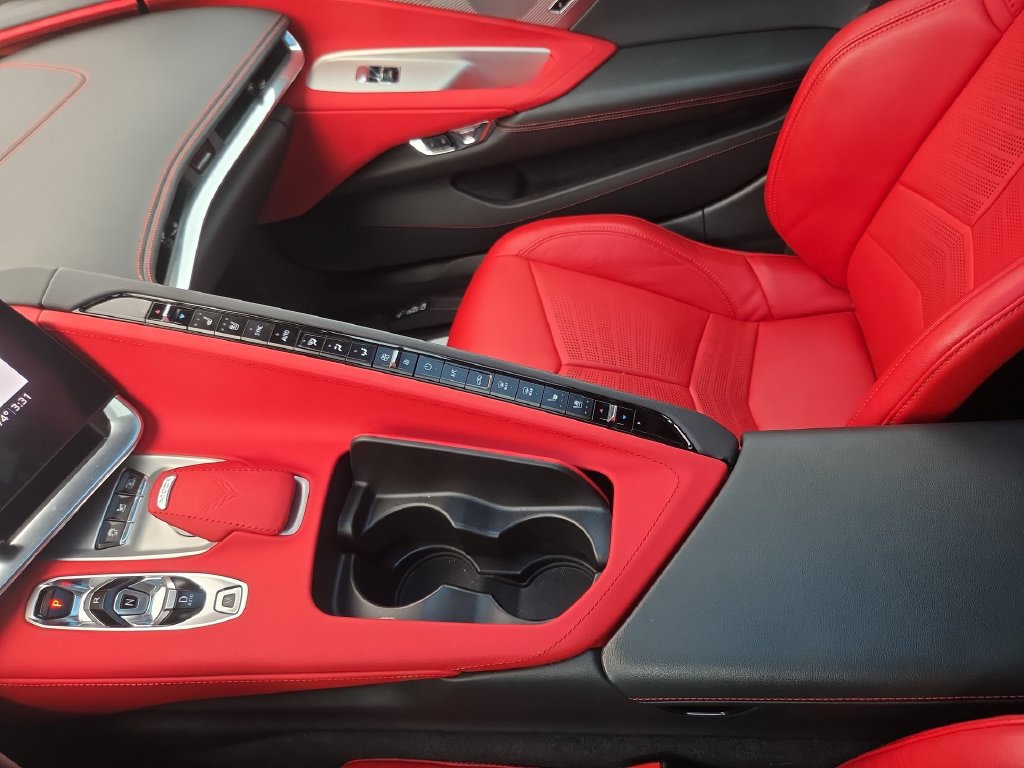 Used 2020 Chevrolet Corvette Stingray Preferred Cpe w/ 2LT Preferred Equipment Group RWD image 22