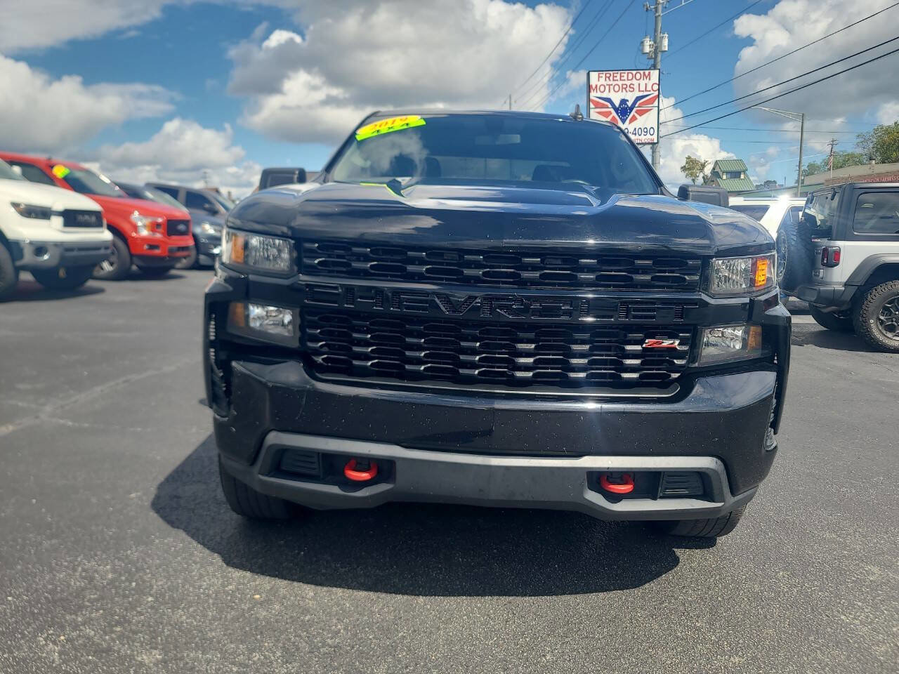 Used 2019 Chevrolet Silverado 1500 Custom Trail Boss image 3