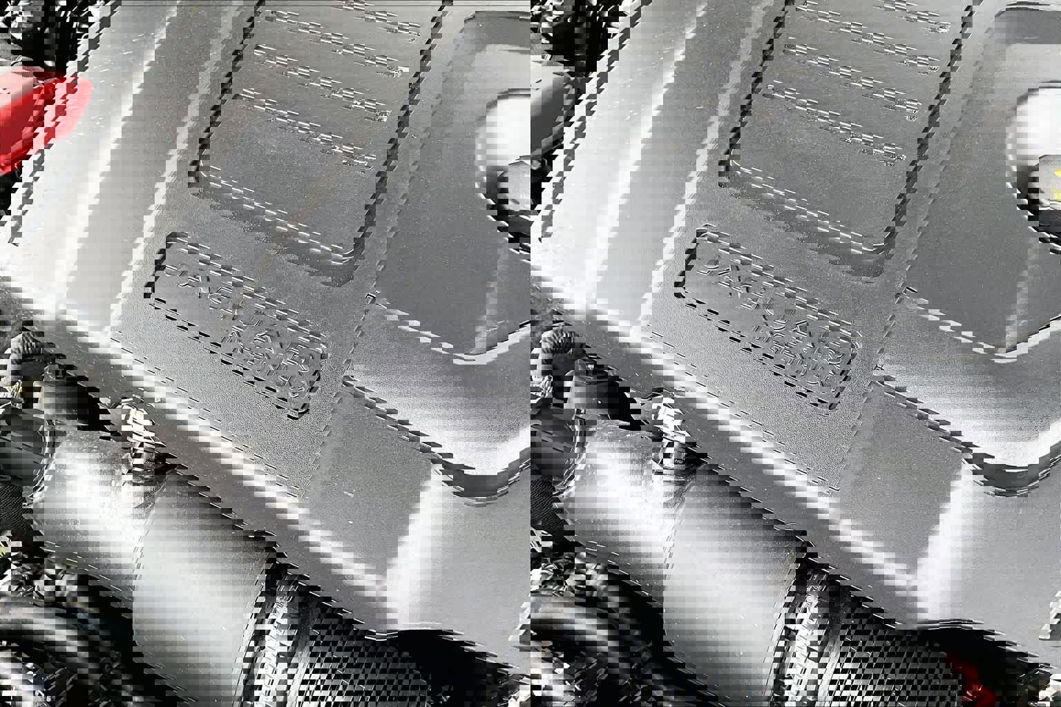 Used 2024 Jaguar XF R-Dynamic SE AWD/4WD image 32