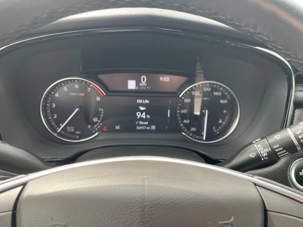 Used 2024 Cadillac XT5 Premium Luxury w/ LPO, Floor Liner Package AWD/4WD image 15