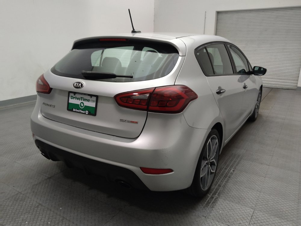 Used 2016 Kia Forte SX FWD image 7