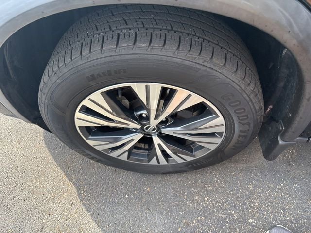 Used 2021 Nissan Rogue SV AWD/4WD image 11