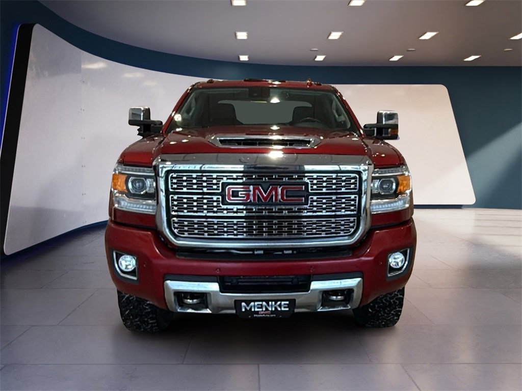 Used 2019 GMC Sierra 2500 Denali w/ Duramax Plus Package image 2