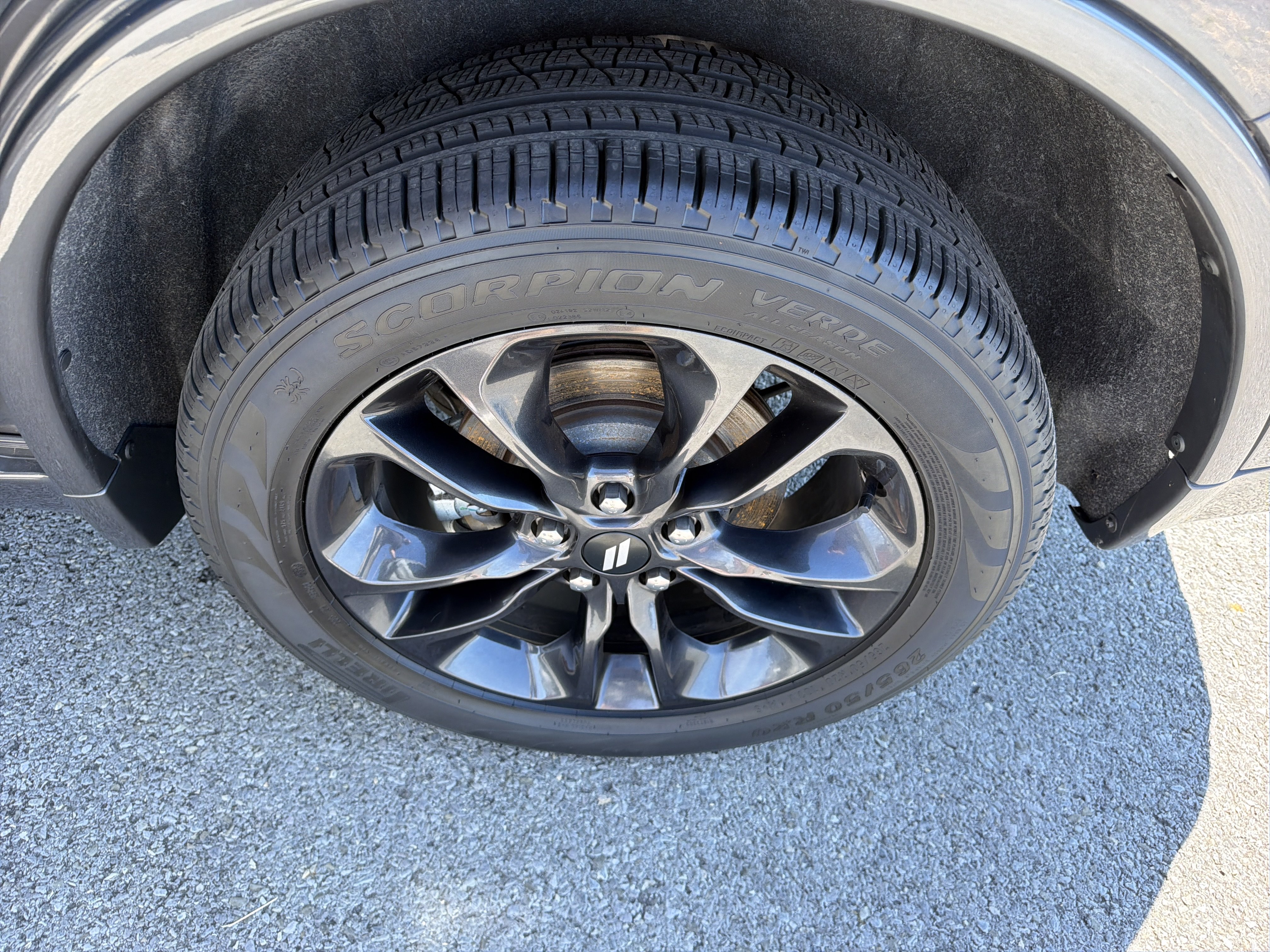 Used 2025 Dodge Durango GT AWD/4WD image 12