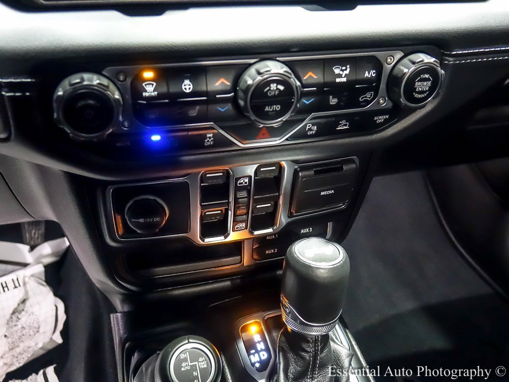 Used 2024 Jeep Wrangler Unlimited Sahara w/ Technology Group image 25