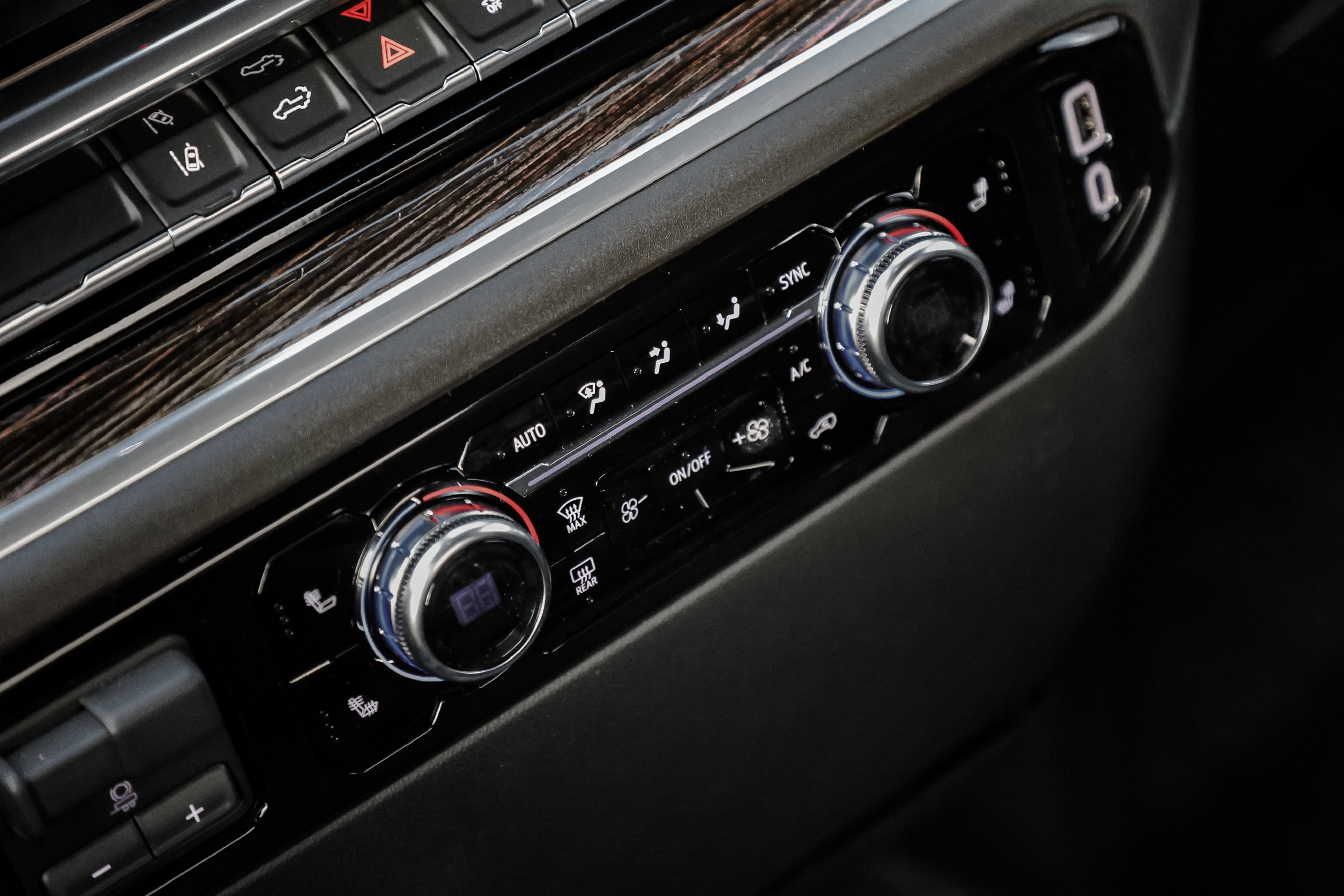 New 2026 GMC Sierra 2500 SLE w/ SLE Value Package; image 30