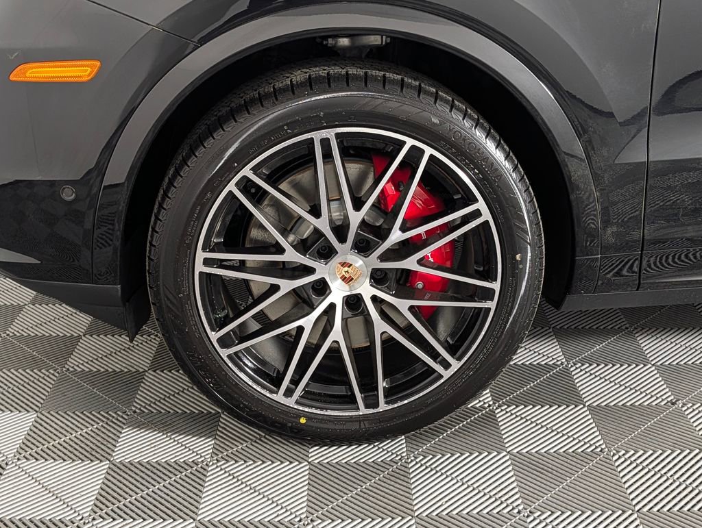 New 2026 Porsche Cayenne S image 11