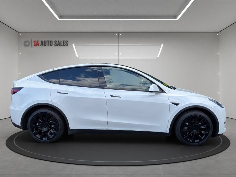 Used 2020 Tesla Model Y Long Range AWD/4WD image 6
