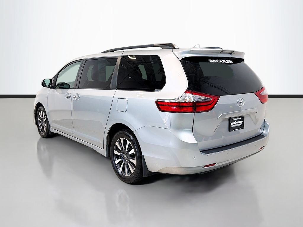 Used 2020 Toyota Sienna XLE w/ XLE Navigation Package AWD/4WD image 7