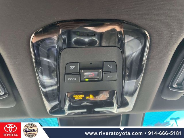 Used 2023 Toyota Venza Limited AWD/4WD image 32