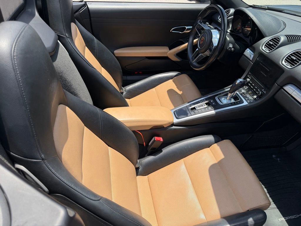 Used 2018 Porsche 718 Boxster RWD image 18