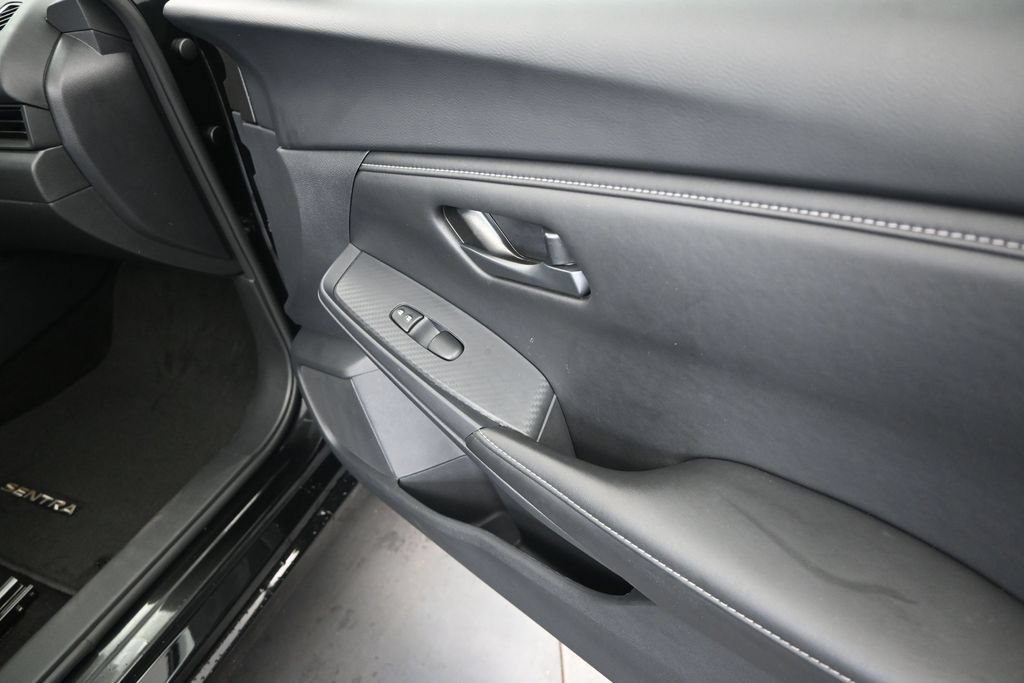 Used 2025 Nissan Sentra S FWD image 22