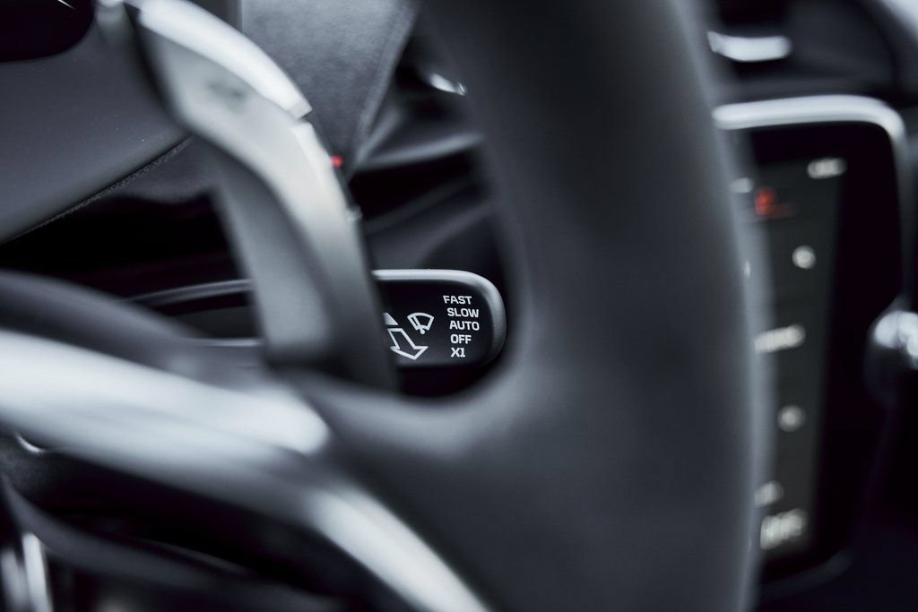 Used 2023 McLaren Artura RWD image 56