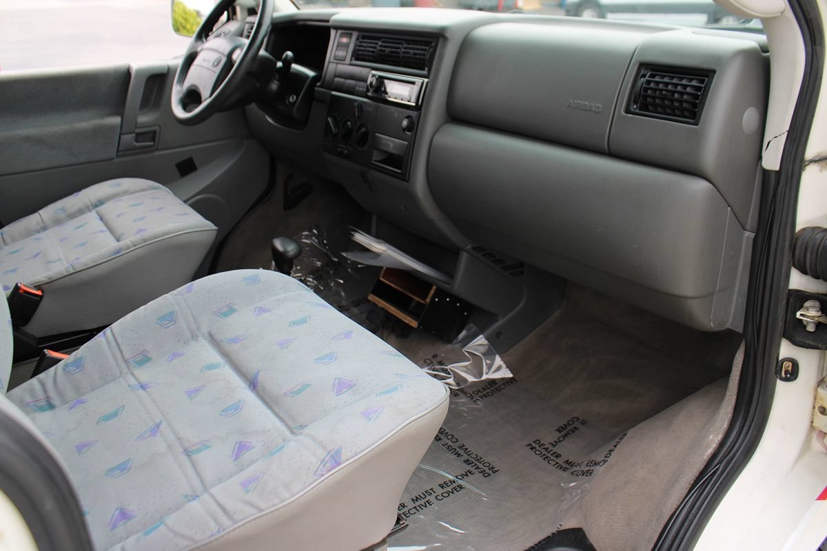 Used 1997 Volkswagen Eurovan Camper FWD image 46