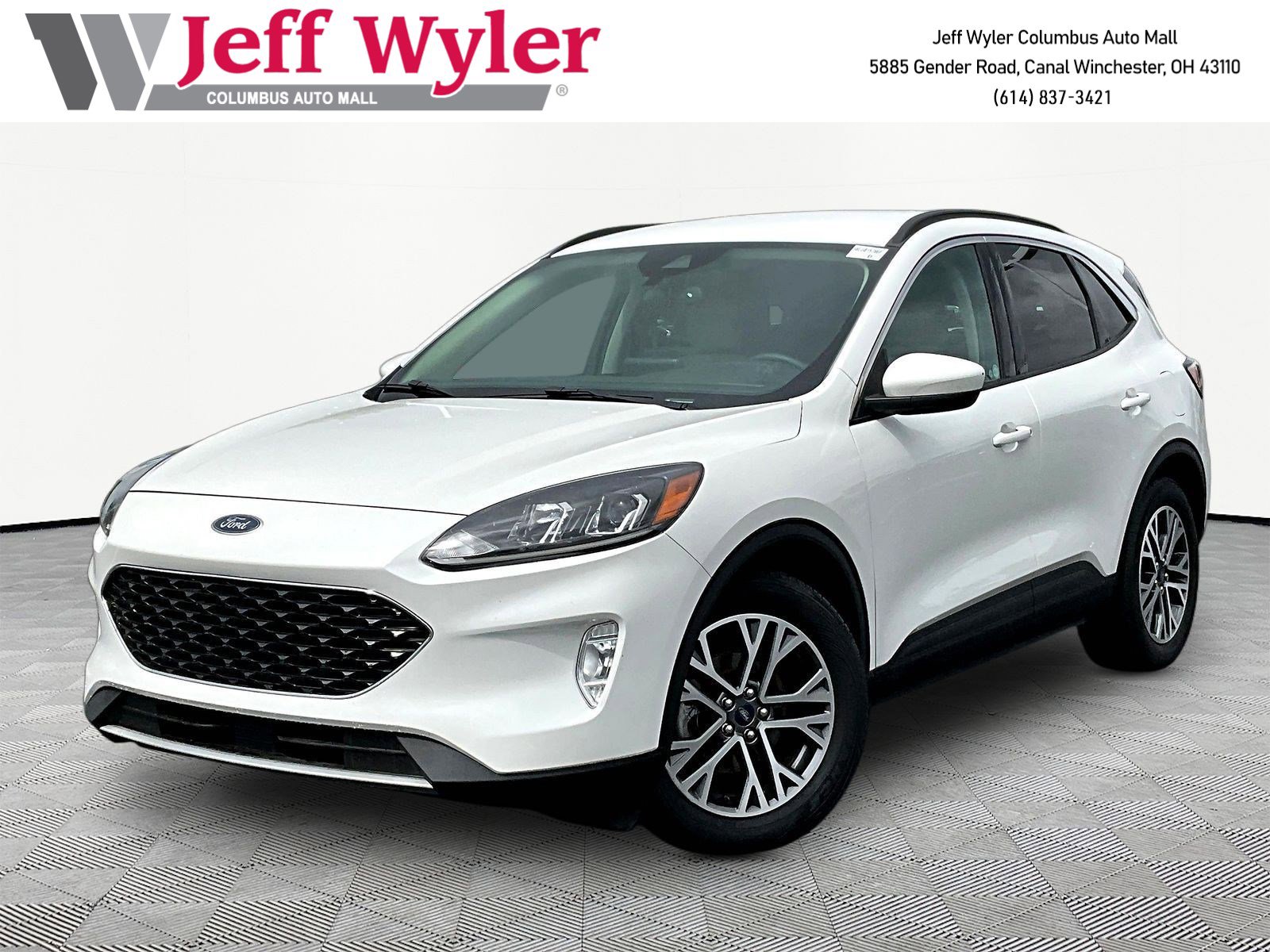 Used 2020 Ford Escape SEL FWD image 1