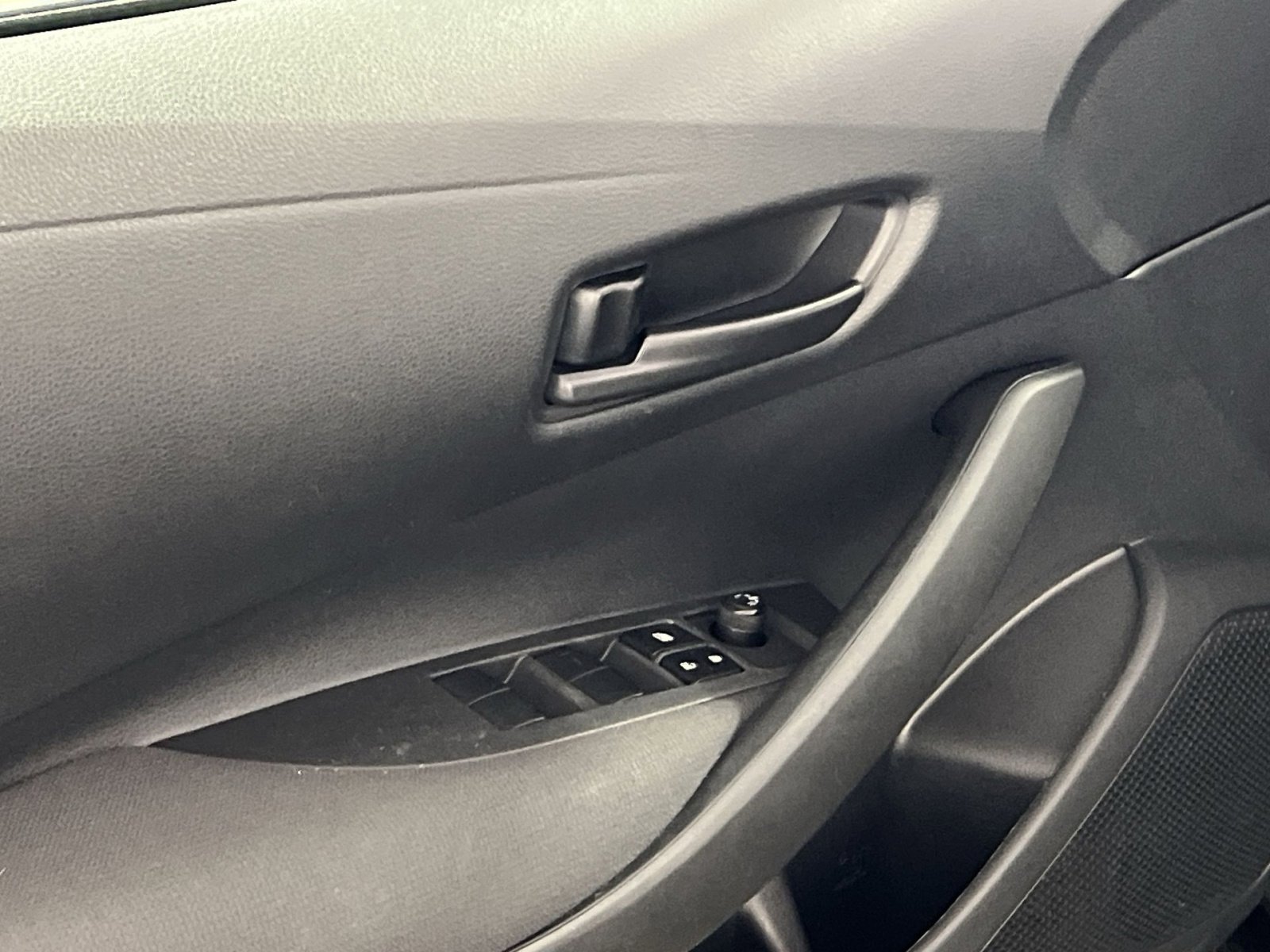 Used 2024 Toyota Corolla LE image 15