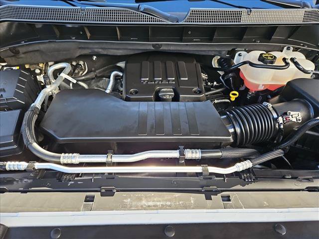 Certified 2025 Chevrolet Silverado 1500 Custom w/ Turbomax Blackout Package RWD image 29