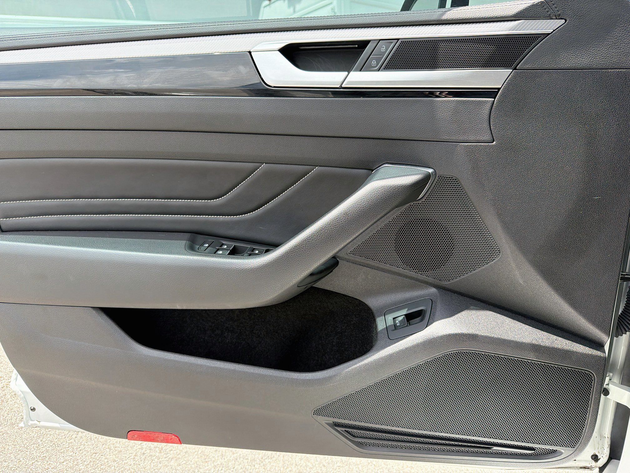 Certified 2023 Volkswagen Arteon SE FWD image 21