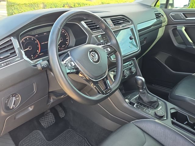 Used 2018 Volkswagen Tiguan SEL Premium AWD/4WD image 15