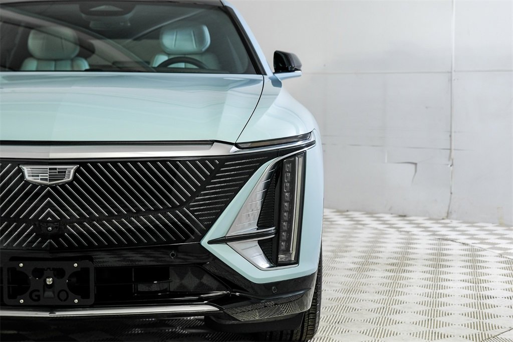 Used 2024 Cadillac Lyriq Luxury image 48