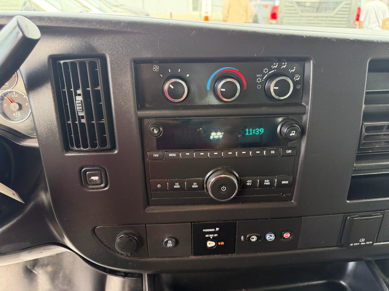 Used 2018 Chevrolet Express 2500 Extended w/ Driver Convenience Package image 19