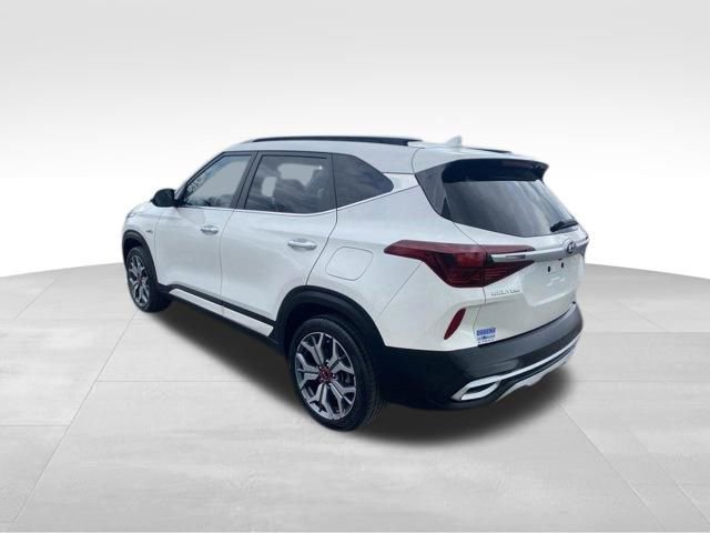 Used 2021 Kia Seltos SX w/ SX Sunroof Package image 6