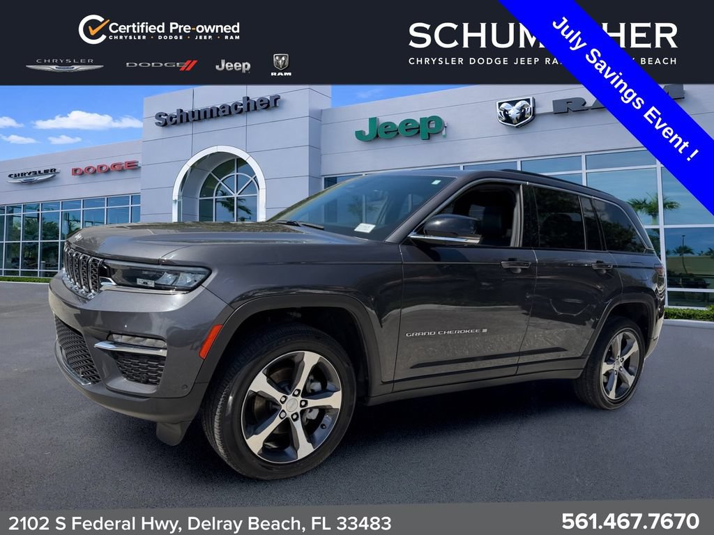 Certified 2024 Jeep Grand Cherokee Limited w/ Luxury Tech Group II RWD image 3