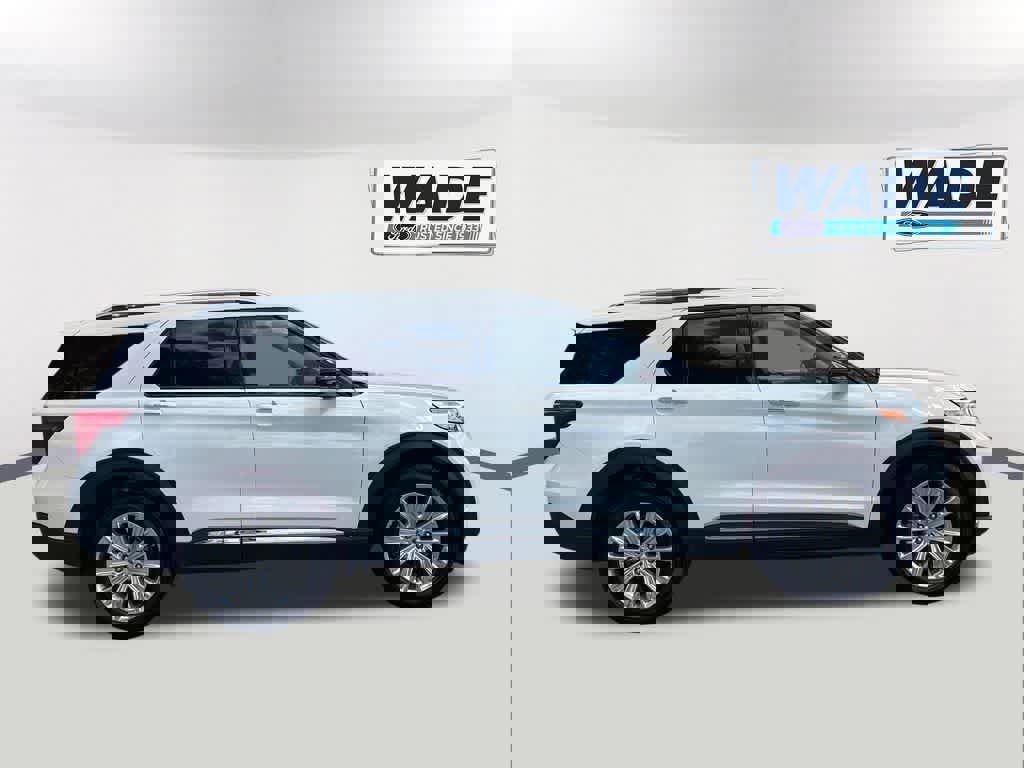 Certified 2022 Ford Explorer Limited w/ Hybrid Equipment Group 310A image 4