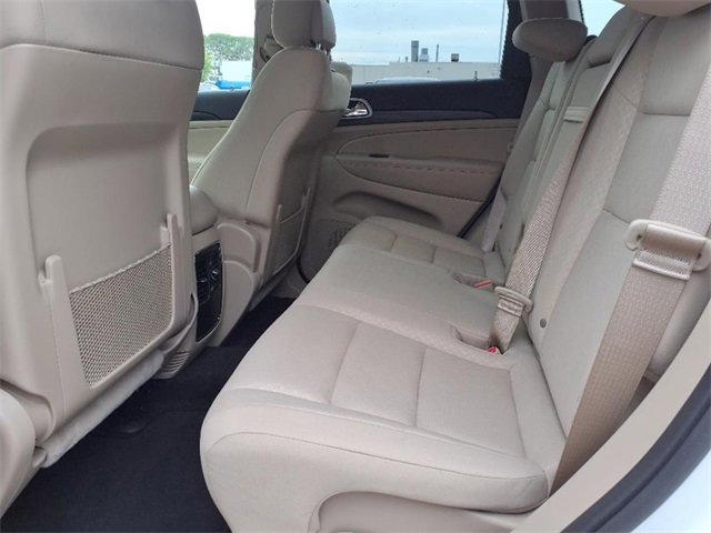 Used 2022 Jeep Grand Cherokee Laredo E image 9