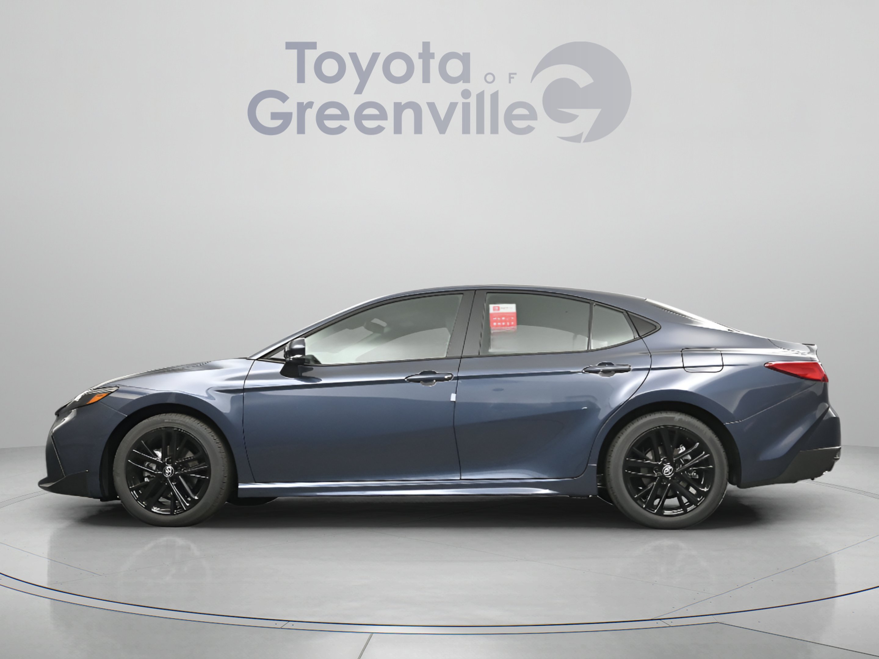 New 2026 Toyota Camry SE FWD image 5