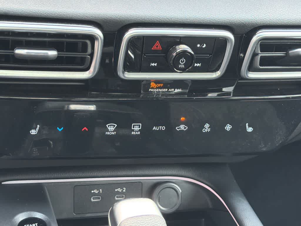 Used 2026 Nissan Sentra SV w/ SV Convenience Package FWD image 28