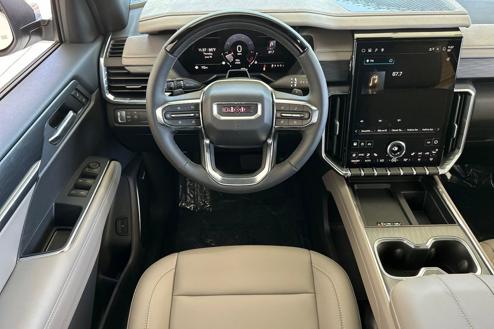 New 2025 GMC Acadia Elevation w/ Super Cruise Package image 15