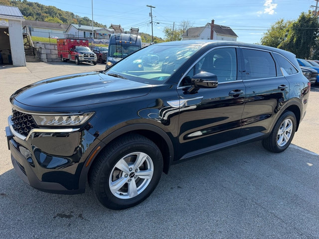 Used 2023 Kia Sorento LX AWD/4WD image 2