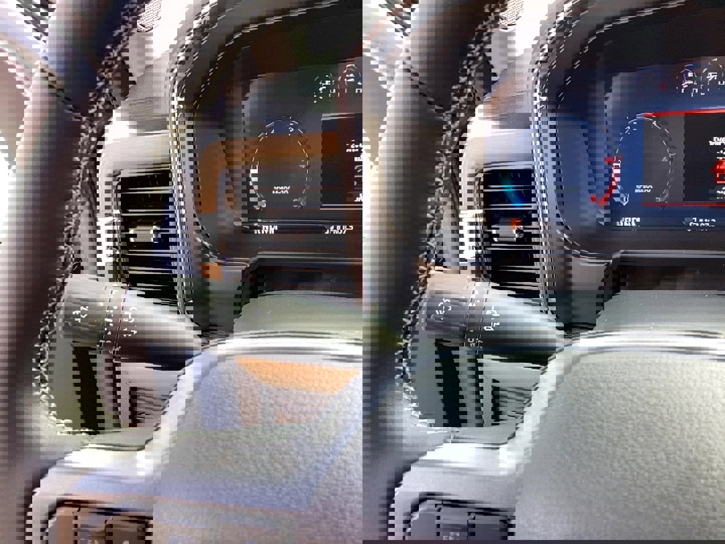 New 2026 Ford F350 Lariat image 25