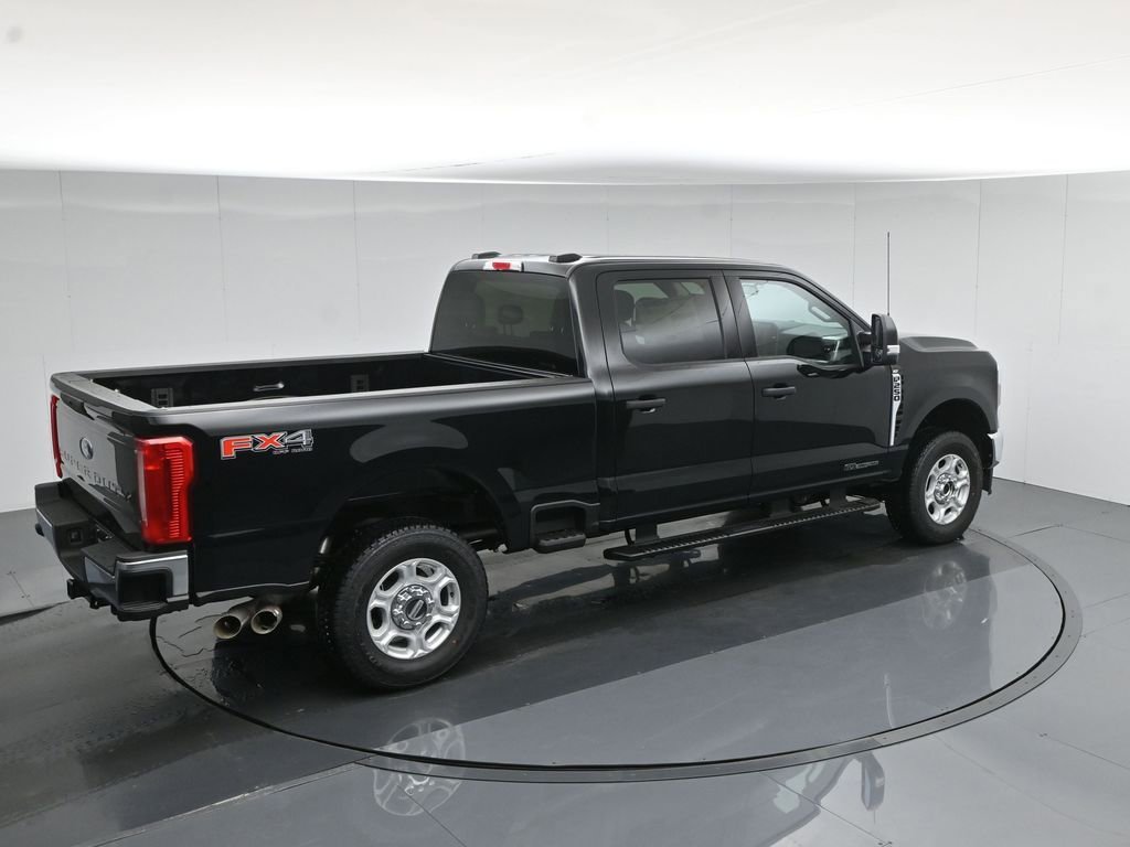 New 2026 Ford F250 XLT w/ FX4 Off-Road Package image 40